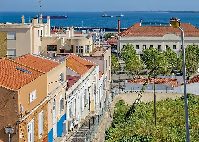 Casa Tipica Portuguesa Castelo & Mar Setúbal