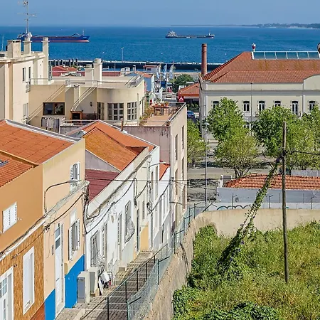 Casa Tipica Portuguesa Castelo & Mar 塞图巴尔
